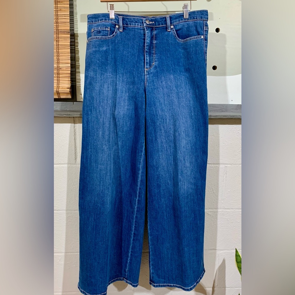 Gloria Vanderbilt Amanda Fit Wide-leg Jeans